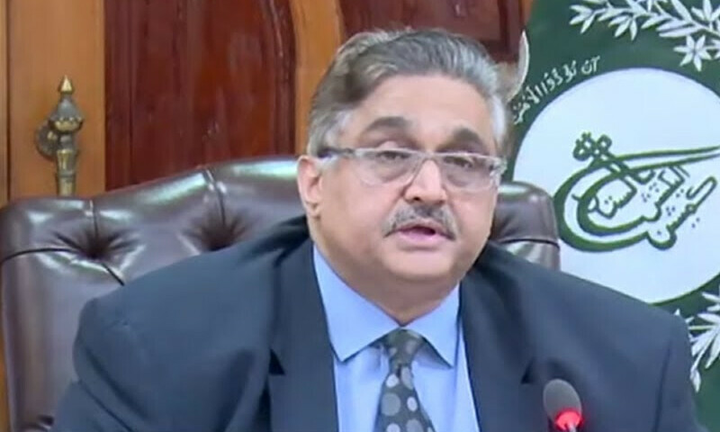 GDOroZ8b0AAuj4B Secretary Election Commission Resigns Due to Health Reasons