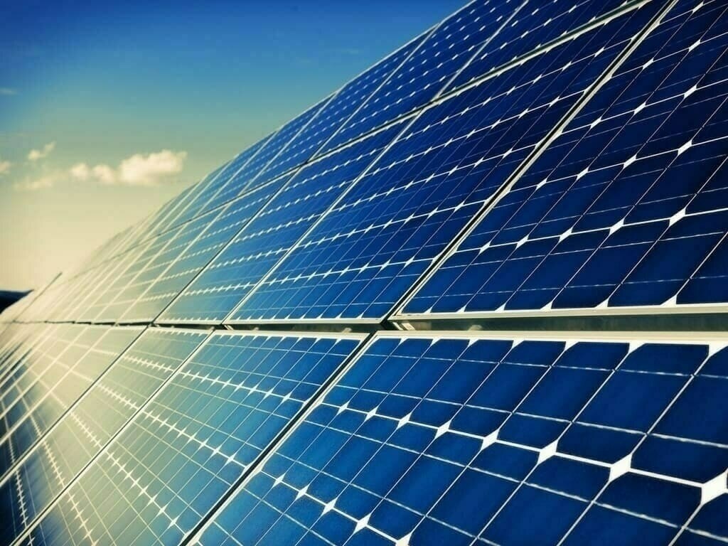 Sindh Energy Minister Urges Against Solar Panel Tax Proposal