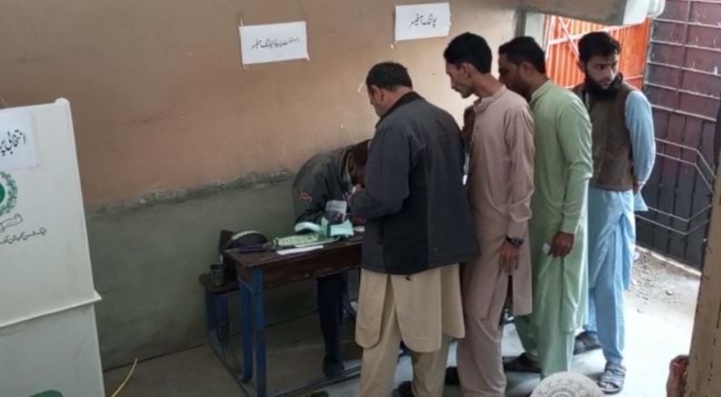 Polling1673766609 0 "Pakistan By-Elections: 21 Constituencies Witness Polling Amid Tight Security"