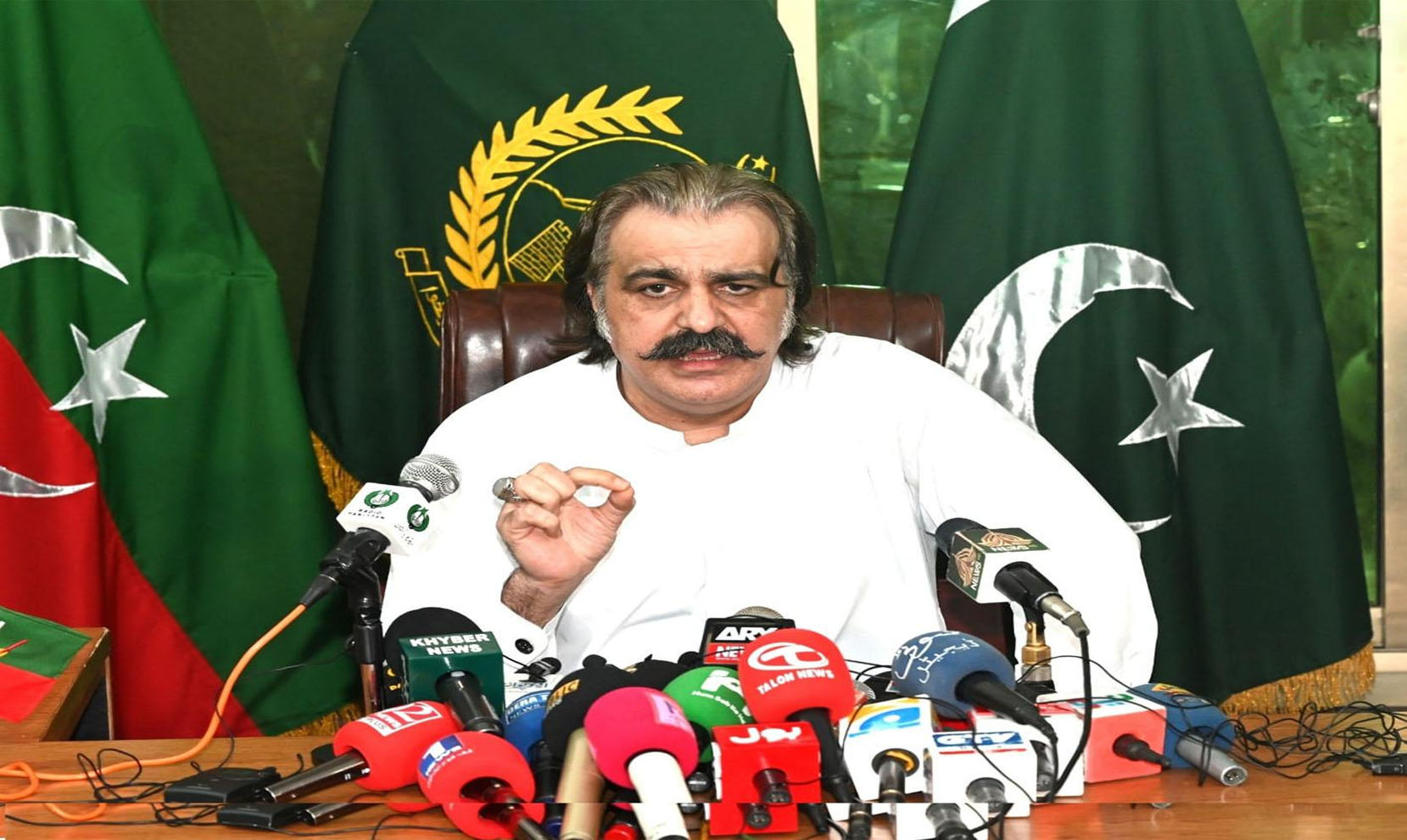 aaaaaa 3 KP Chief Minister Unveils Interest-Free Loan Program Amidst Economic Challenges