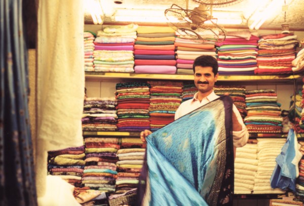 3845785 orig Government Delays Decision on 5% Import Duty for Man-Made Fabric