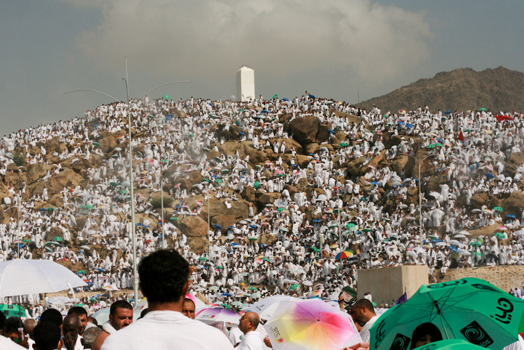 Pilgrims cover Arafats roads plains and mountain Flickr Al Jazeera English Over Two Million Muslims Gather for Waqoof-e-Arafah in Hajj Rituals