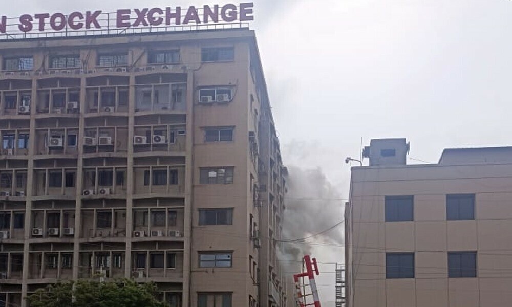 08104432ebe16e4 Karachi Stock Exchange Fire Disrupts PSX Trading