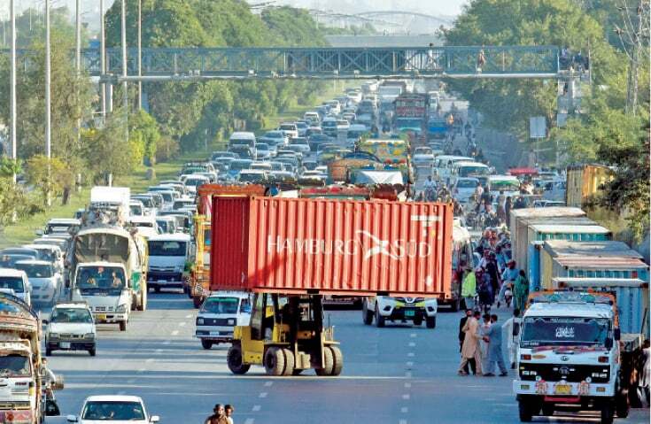 617dad02010b2 PTI and JI Protests Shut Down Faizabad Interchange